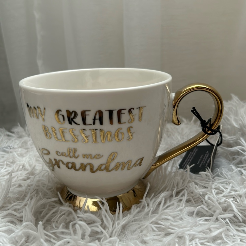 Nanette Lepore White&Gold Coffee Mug